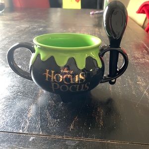 Hocus pocus bowl and spoon set